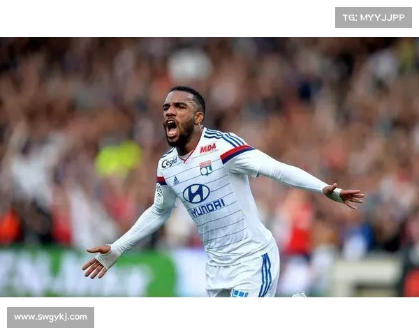 托利索如何从核心球员成长为里昂队长背后的关键因素分析